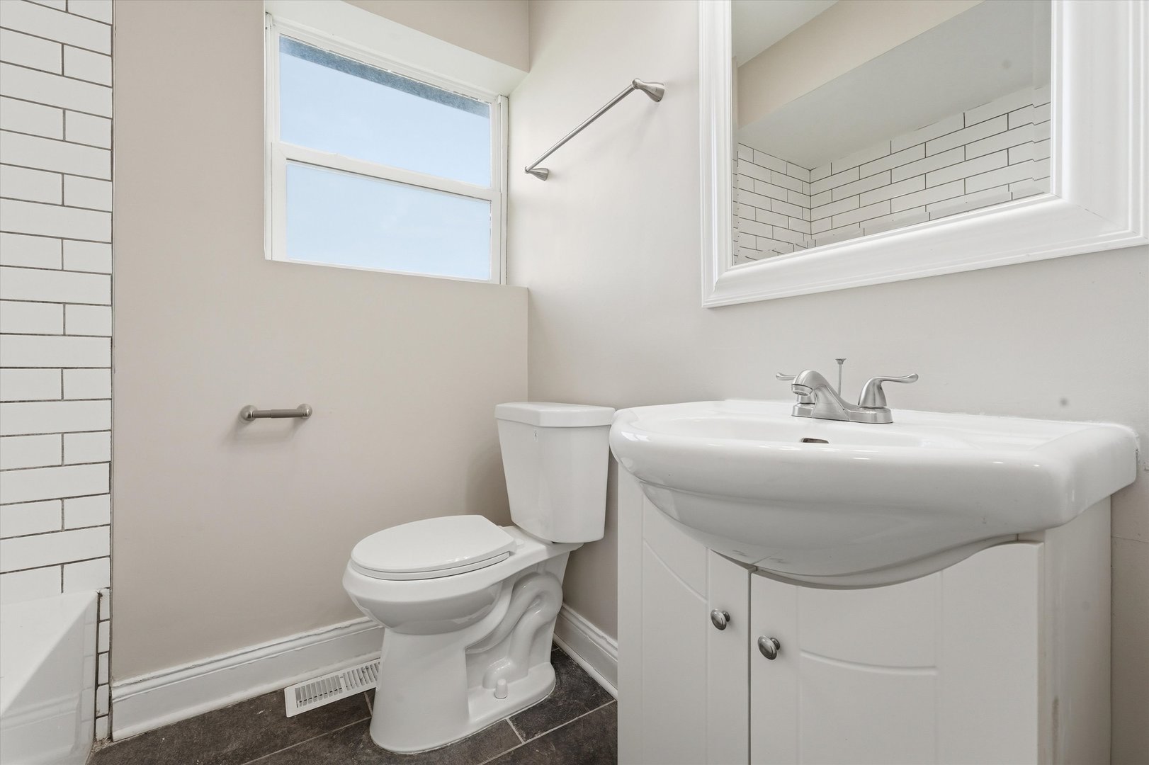 18045 Birch Avenue Property Photo 5