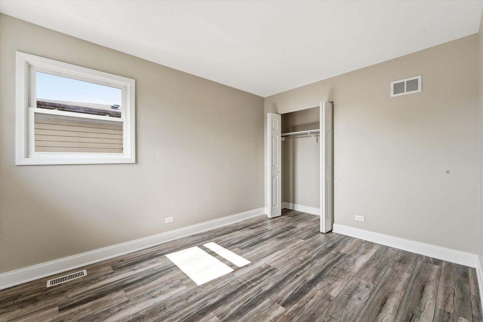 18045 Birch Avenue Property Photo 10