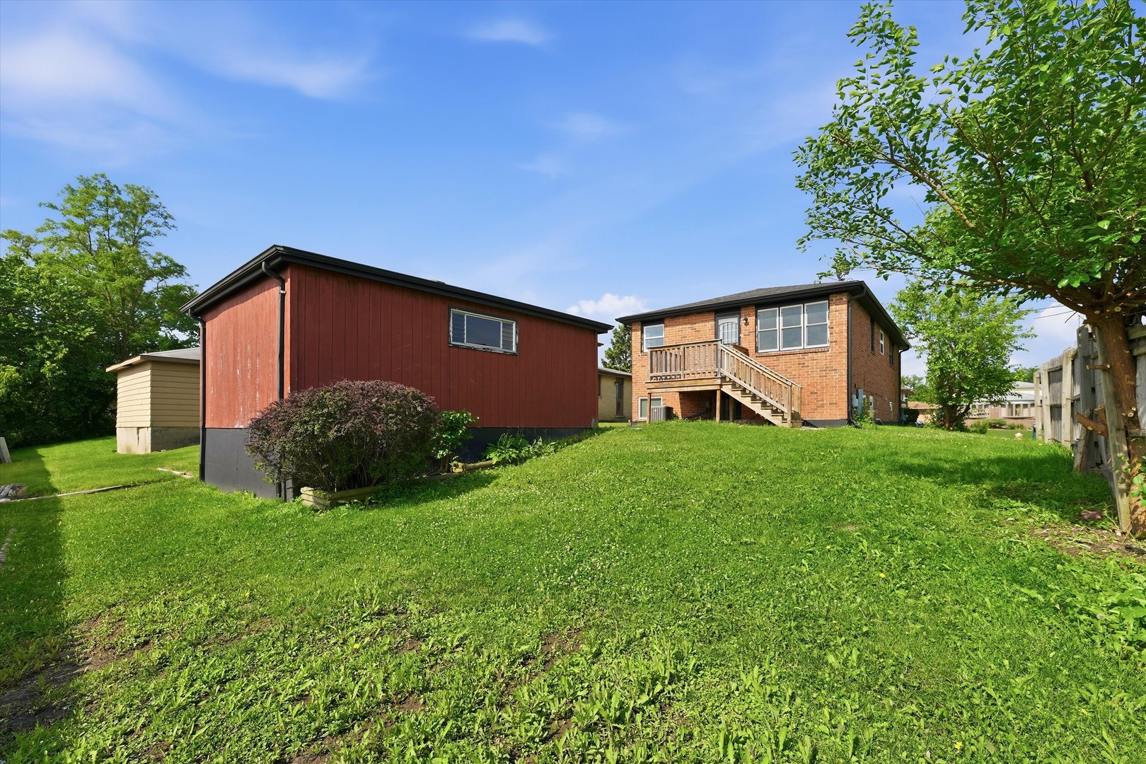 18045 Birch Avenue Property Photo 16