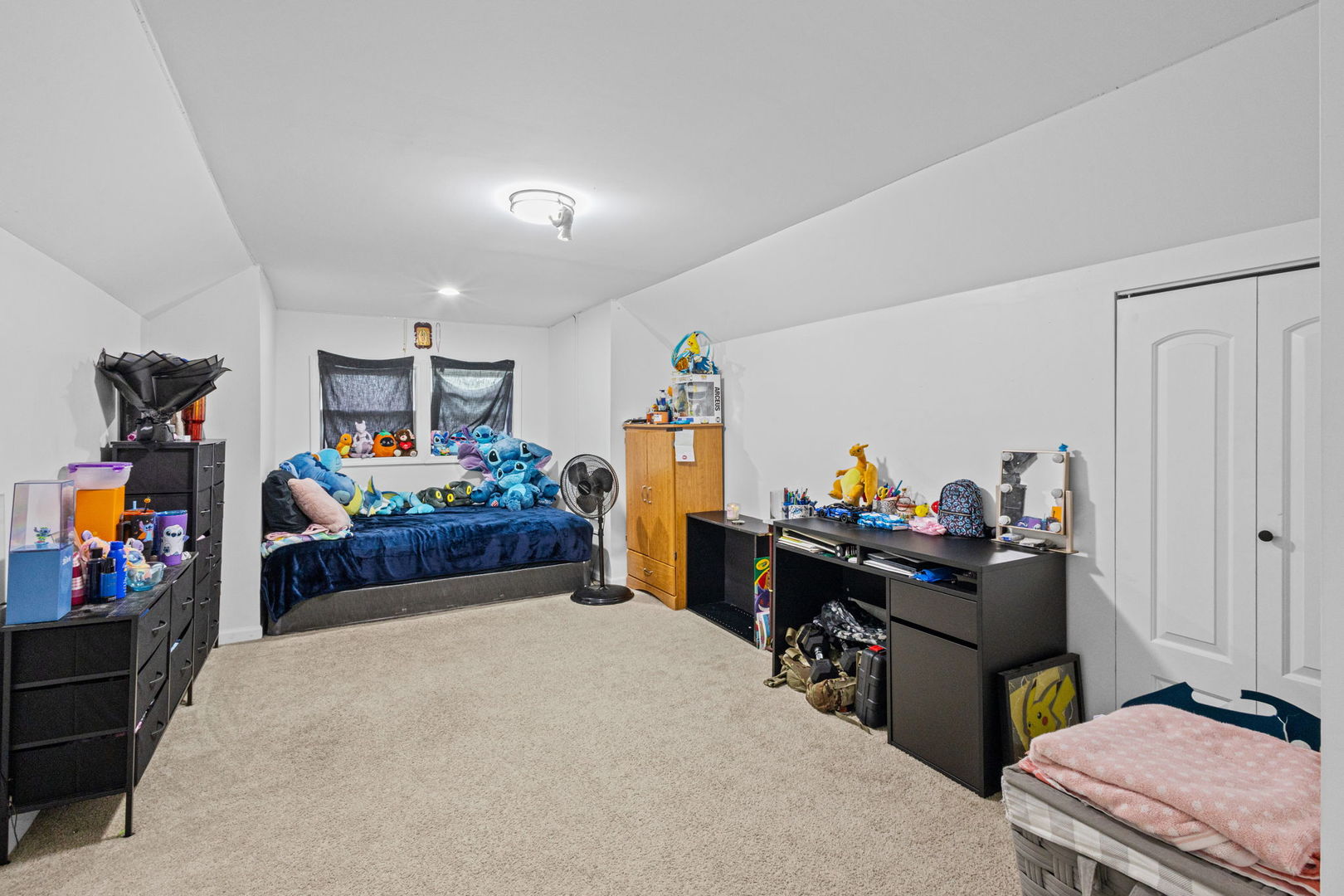 8523 S Colfax Avenue Property Photo 18
