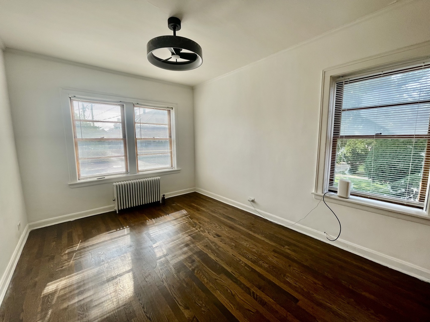 2748 N Austin Avenue Property Photo 10