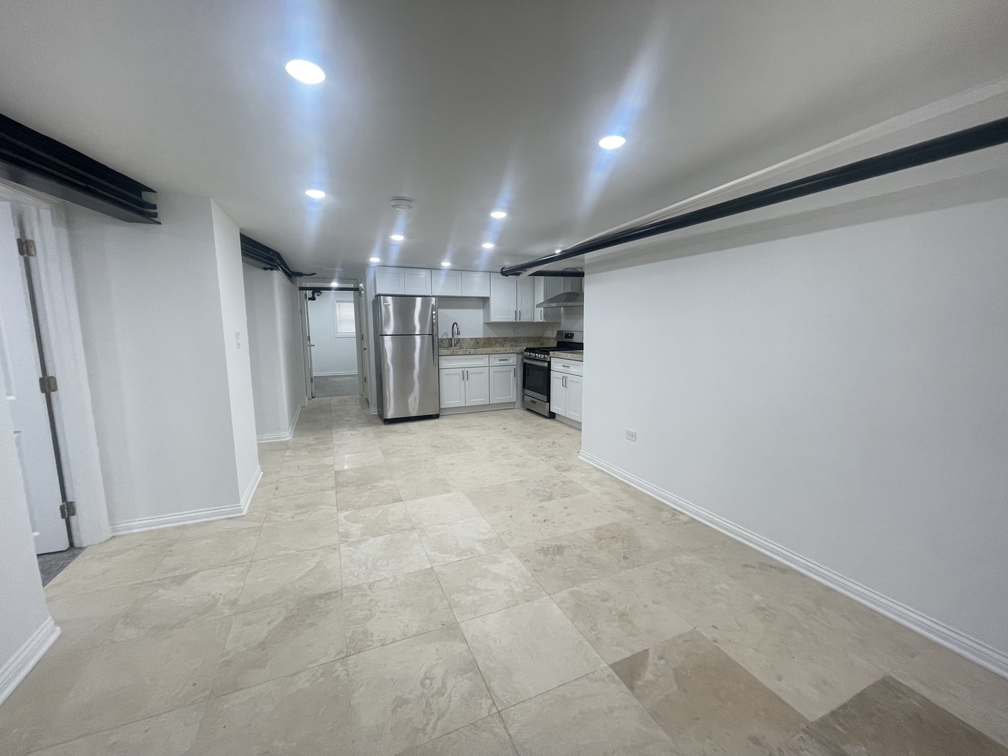 2748 N Austin Avenue Property Photo 11