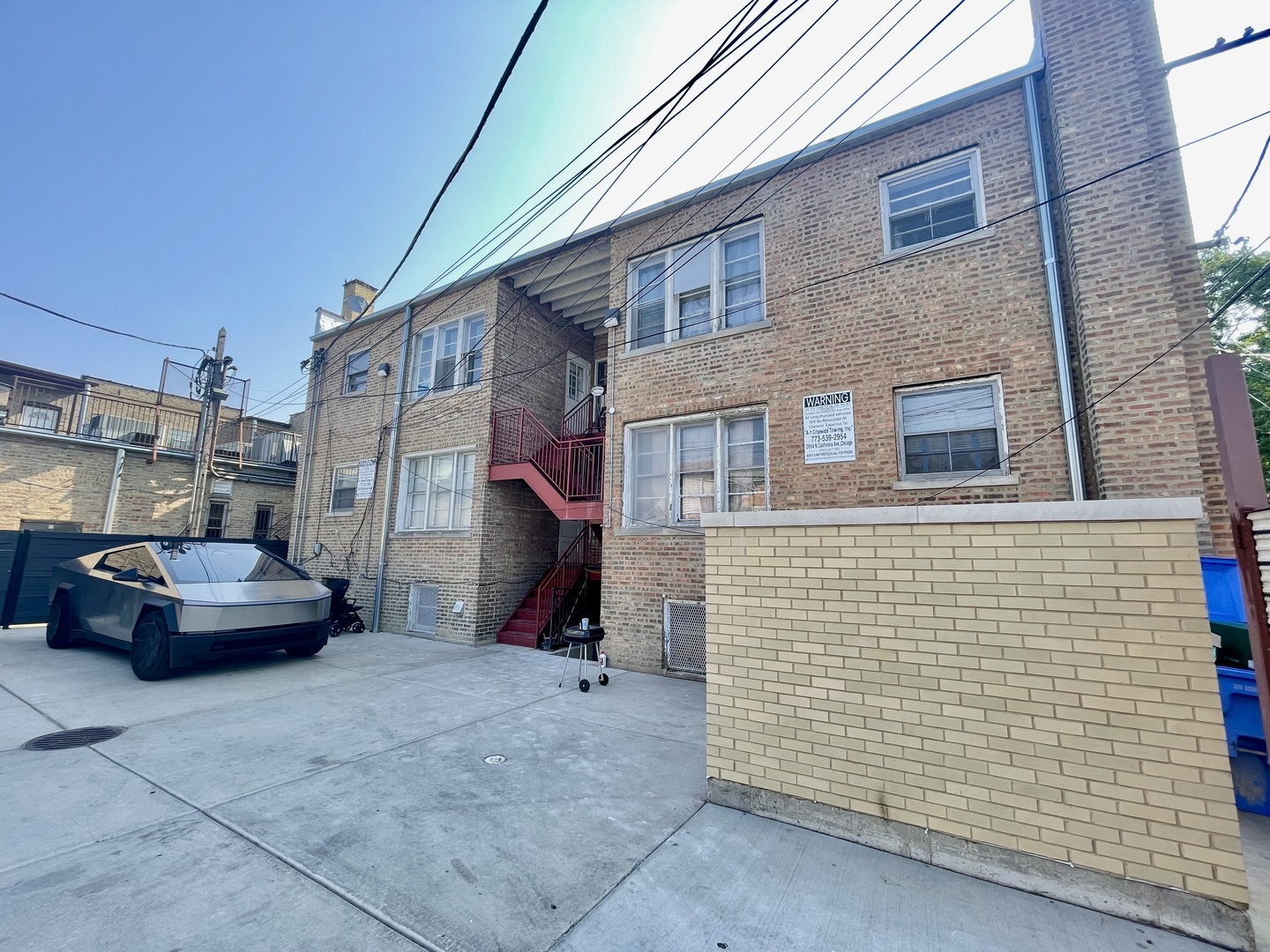2748 N Austin Avenue Property Photo 21
