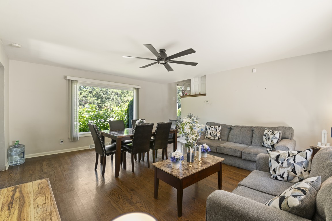 12617 Ventura Boulevard Property Photo 4