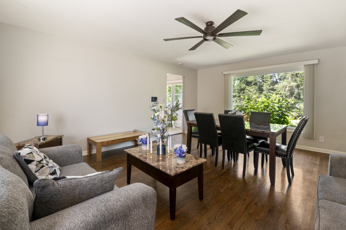12617 Ventura Boulevard Property Photo 5