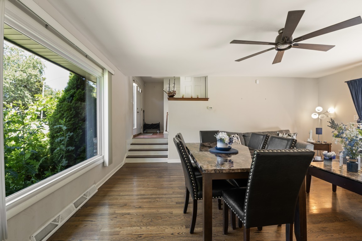 12617 Ventura Boulevard Property Photo 6