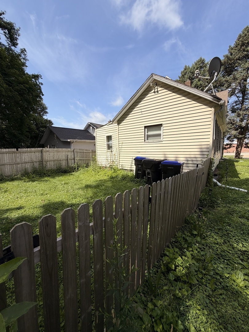 502 S Gridley Street Property Photo 14