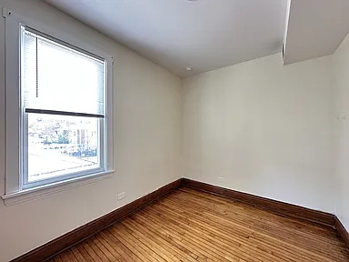 5433 S Millard Avenue Property Photo 6