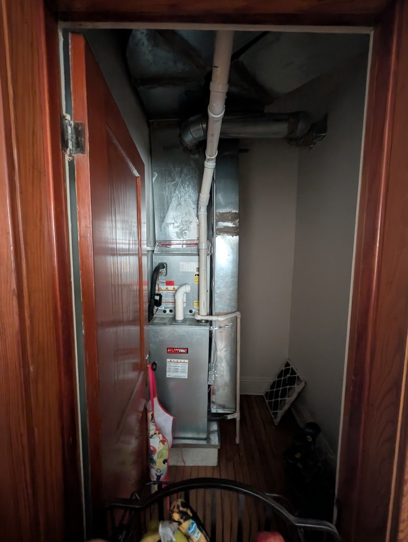 5433 S Millard Avenue Property Photo 67