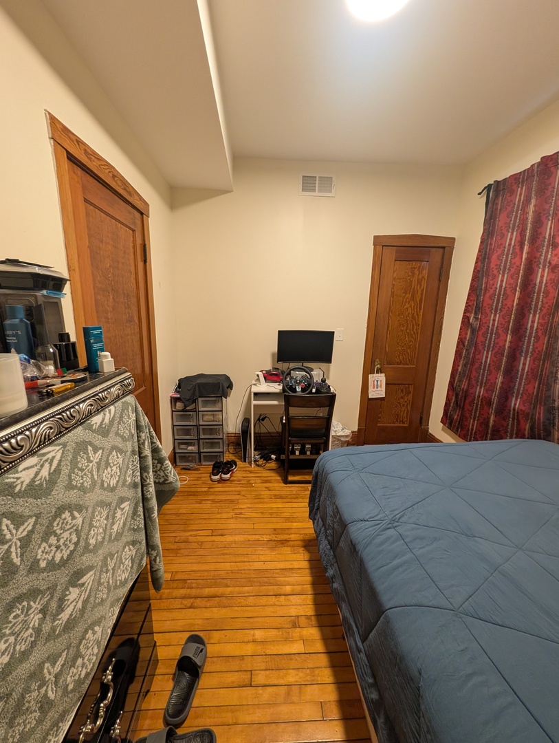 5433 S Millard Avenue Property Photo 81