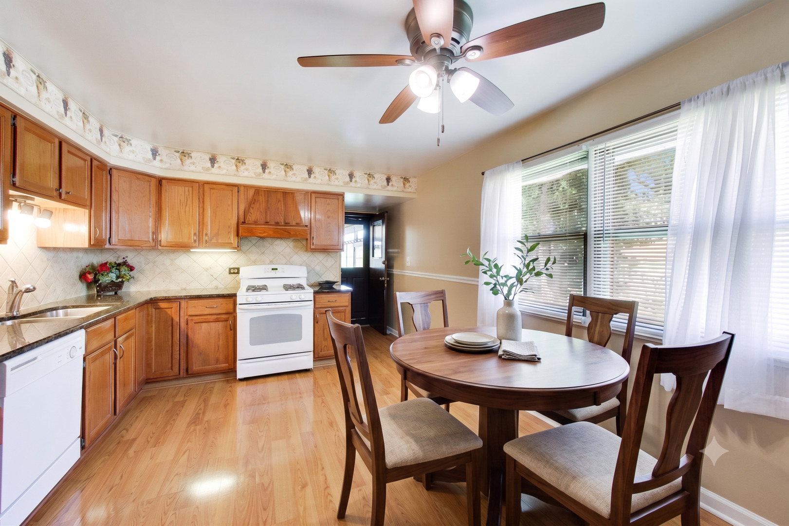 7420 Gladiola Avenue Property Photo 15