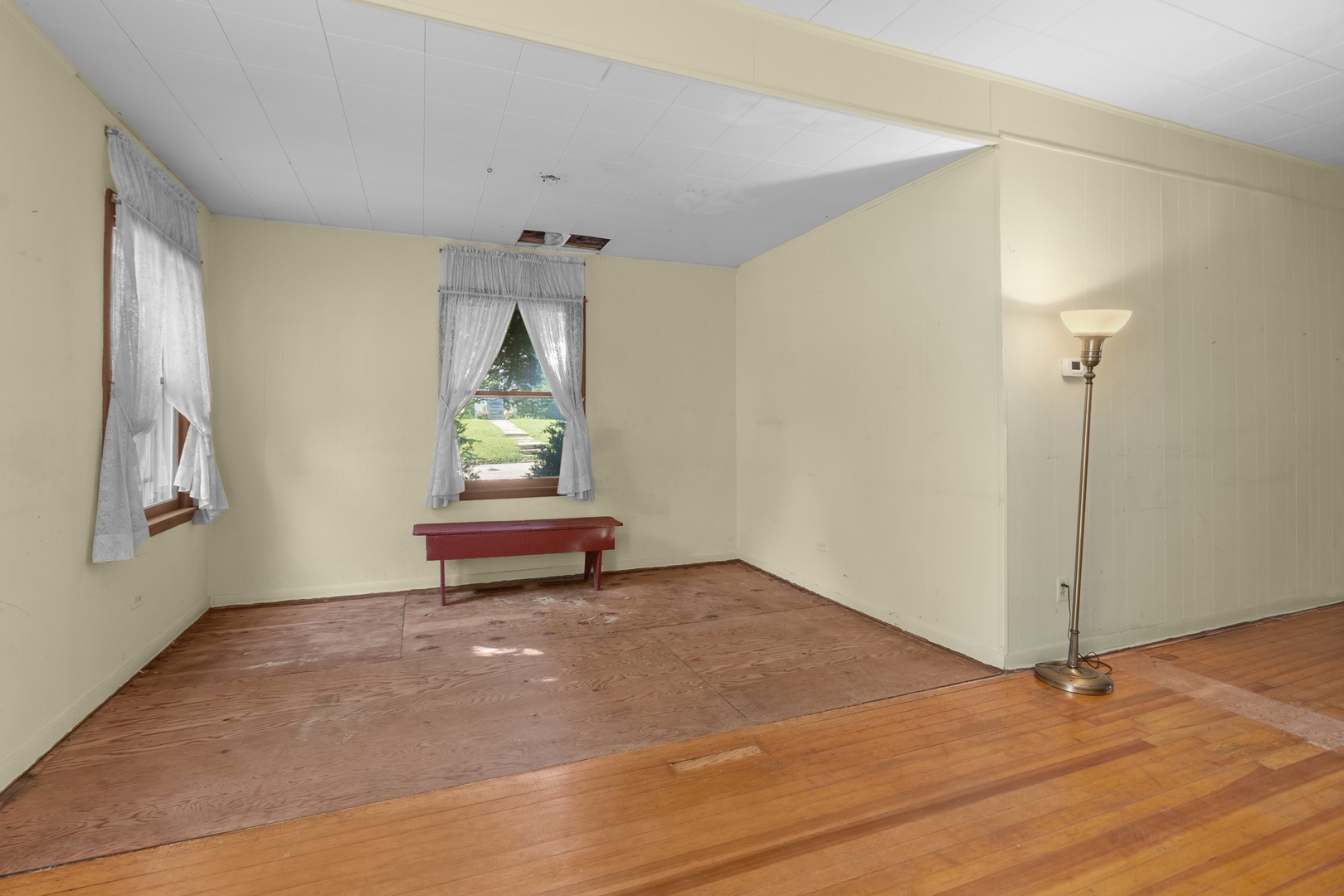 370 Lincoln Avenue Property Photo 11