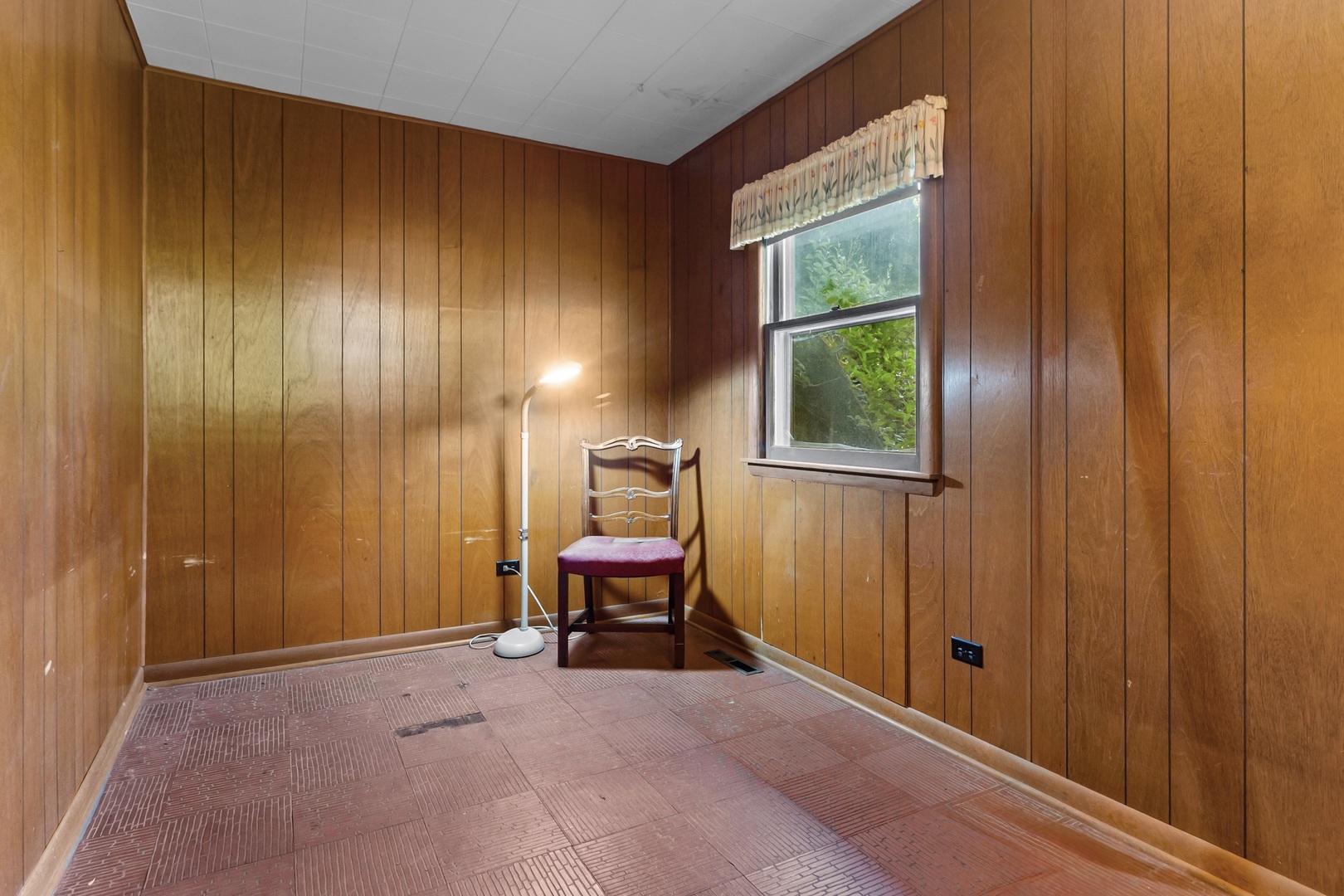 370 Lincoln Avenue Property Photo 17