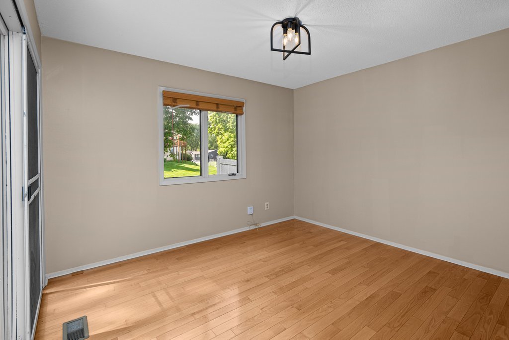 3283 Johnathan Avenue 3283 Property Photo 12
