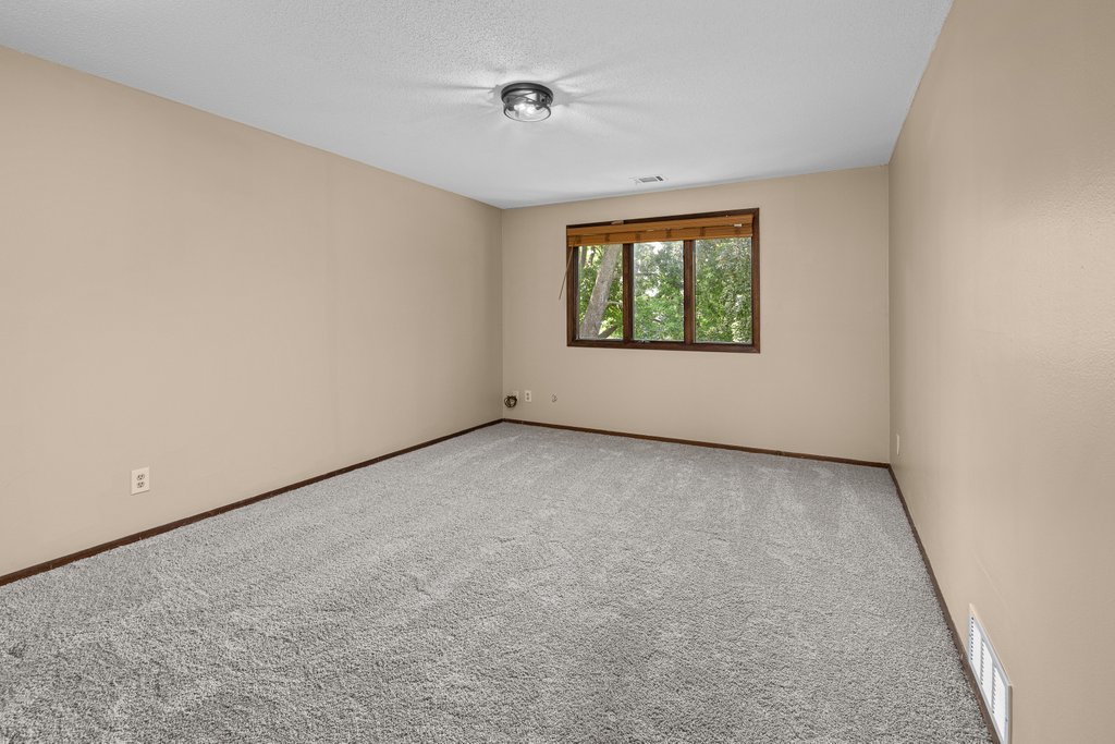 3283 Johnathan Avenue 3283 Property Photo 23