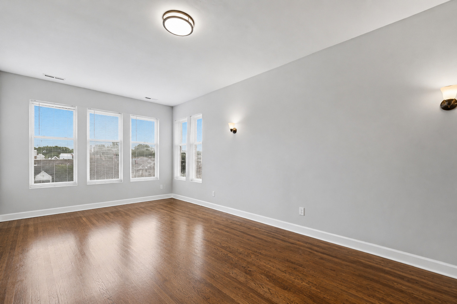 4520 W Jackson Boulevard Property Photo 3