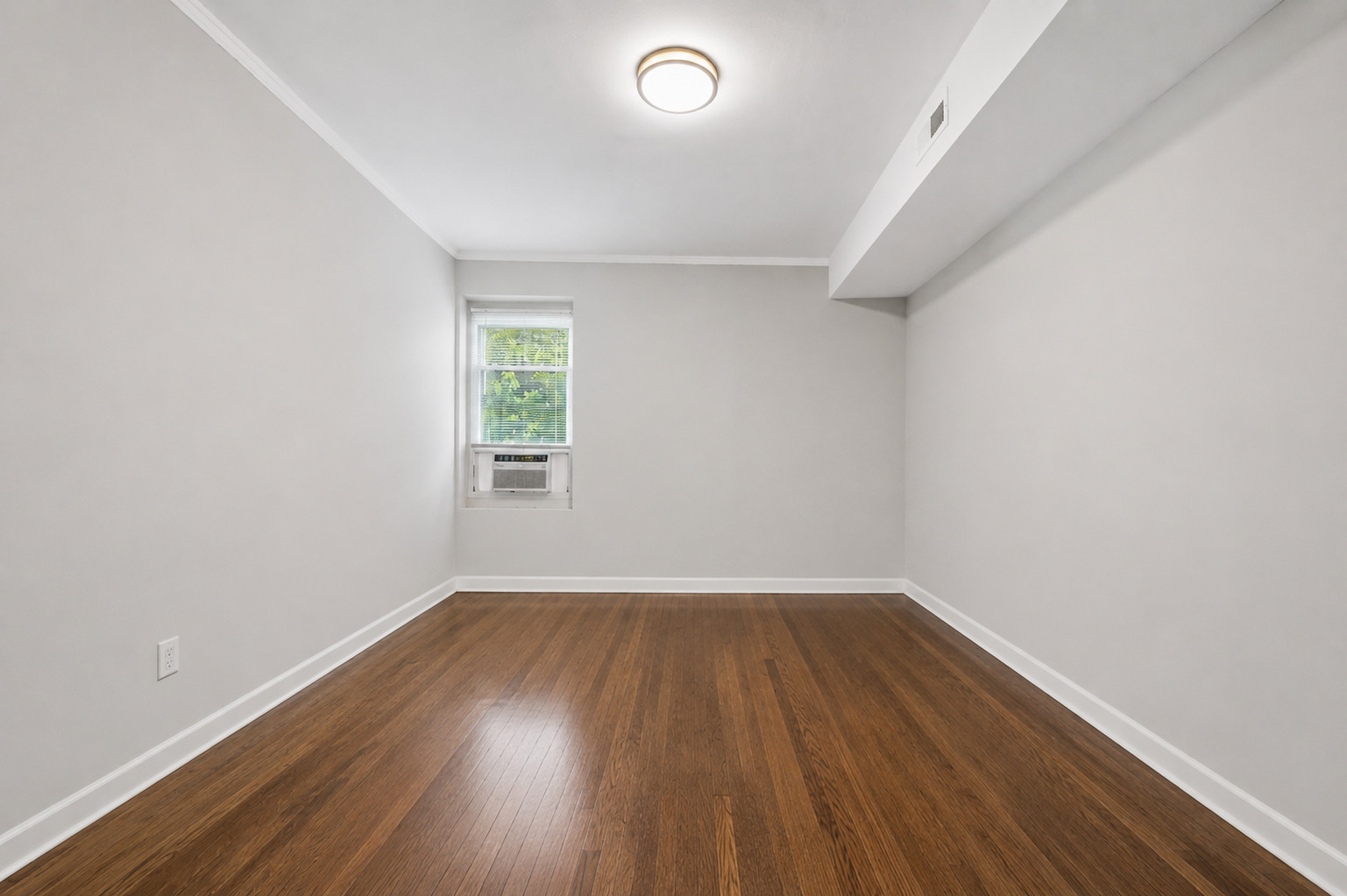 4520 W Jackson Boulevard Property Photo 8