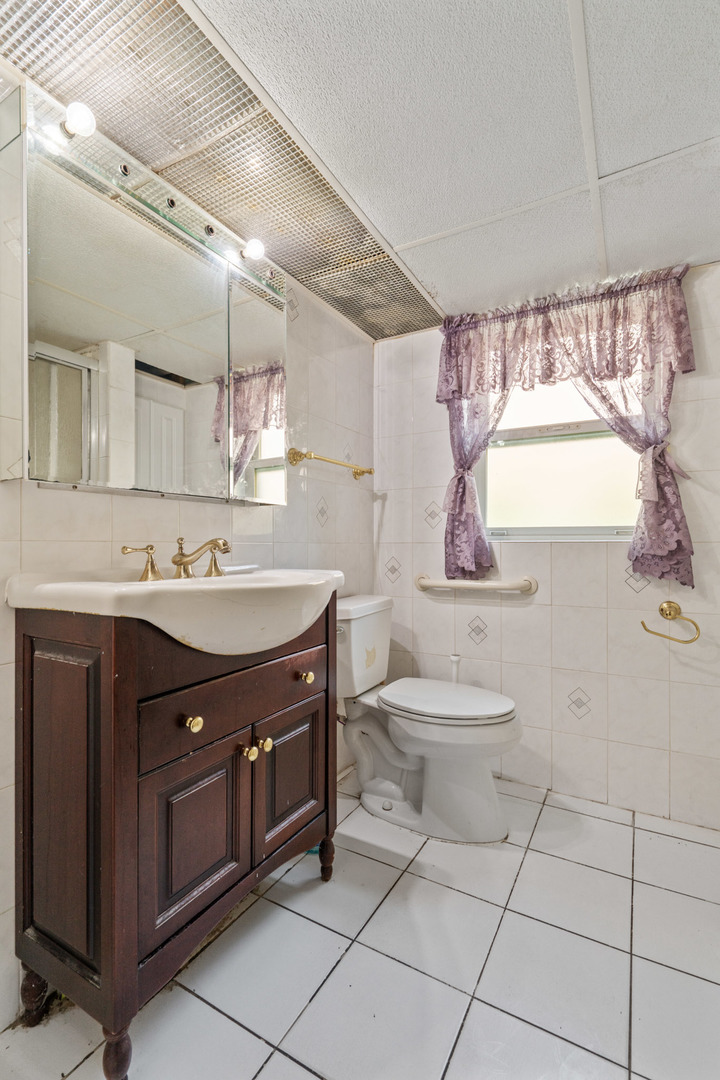 4017 Oak Park Avenue Property Photo 10