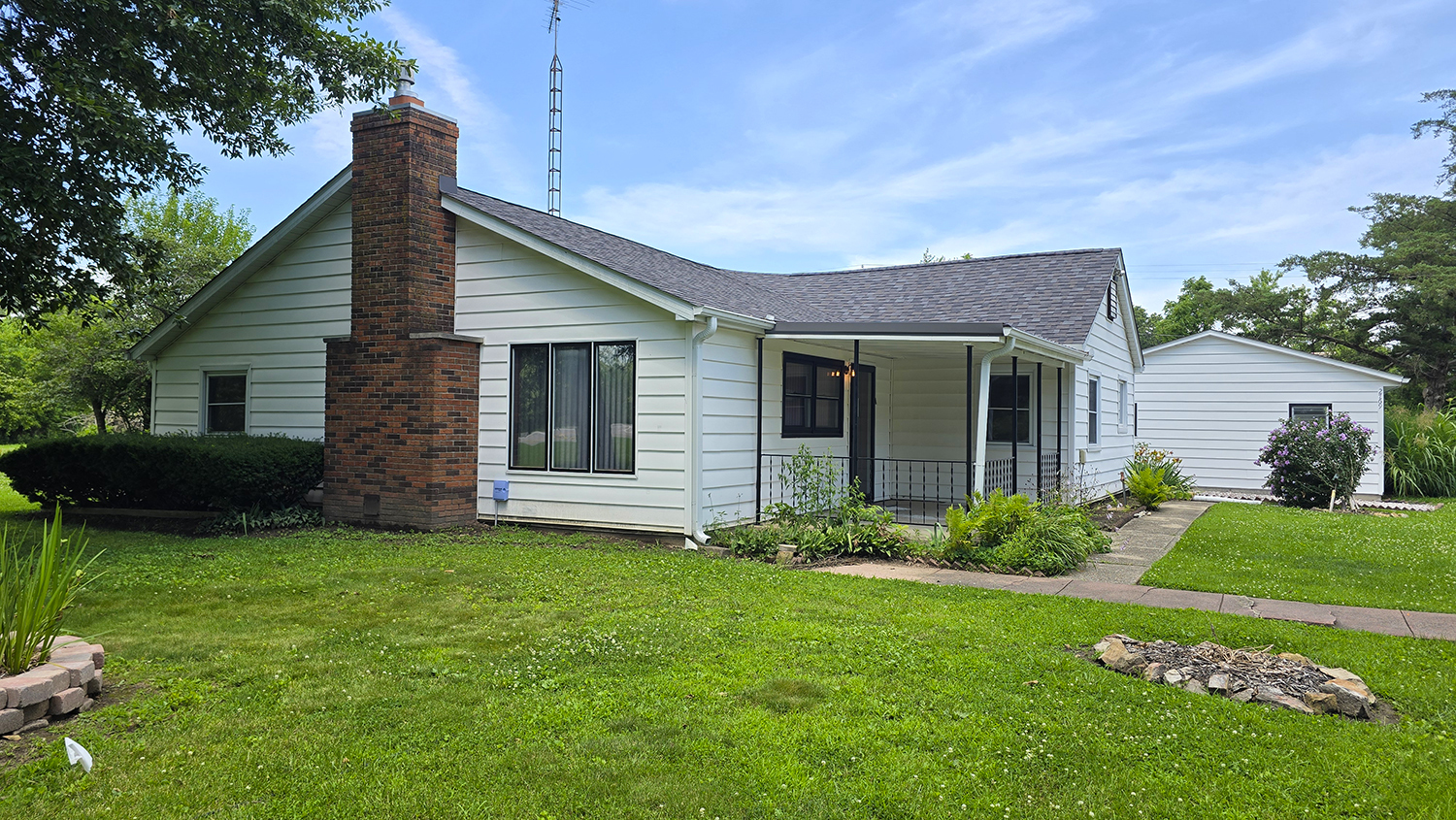 2769 Old 51 Road Property Photo 1