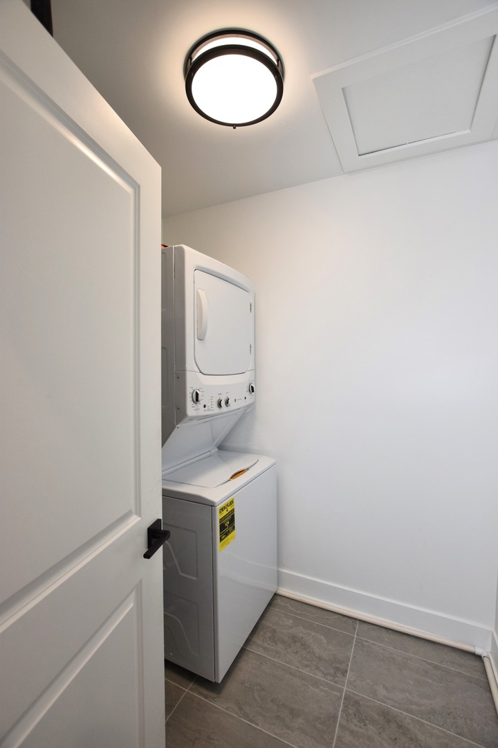 100 S State Street C Property Photo 20