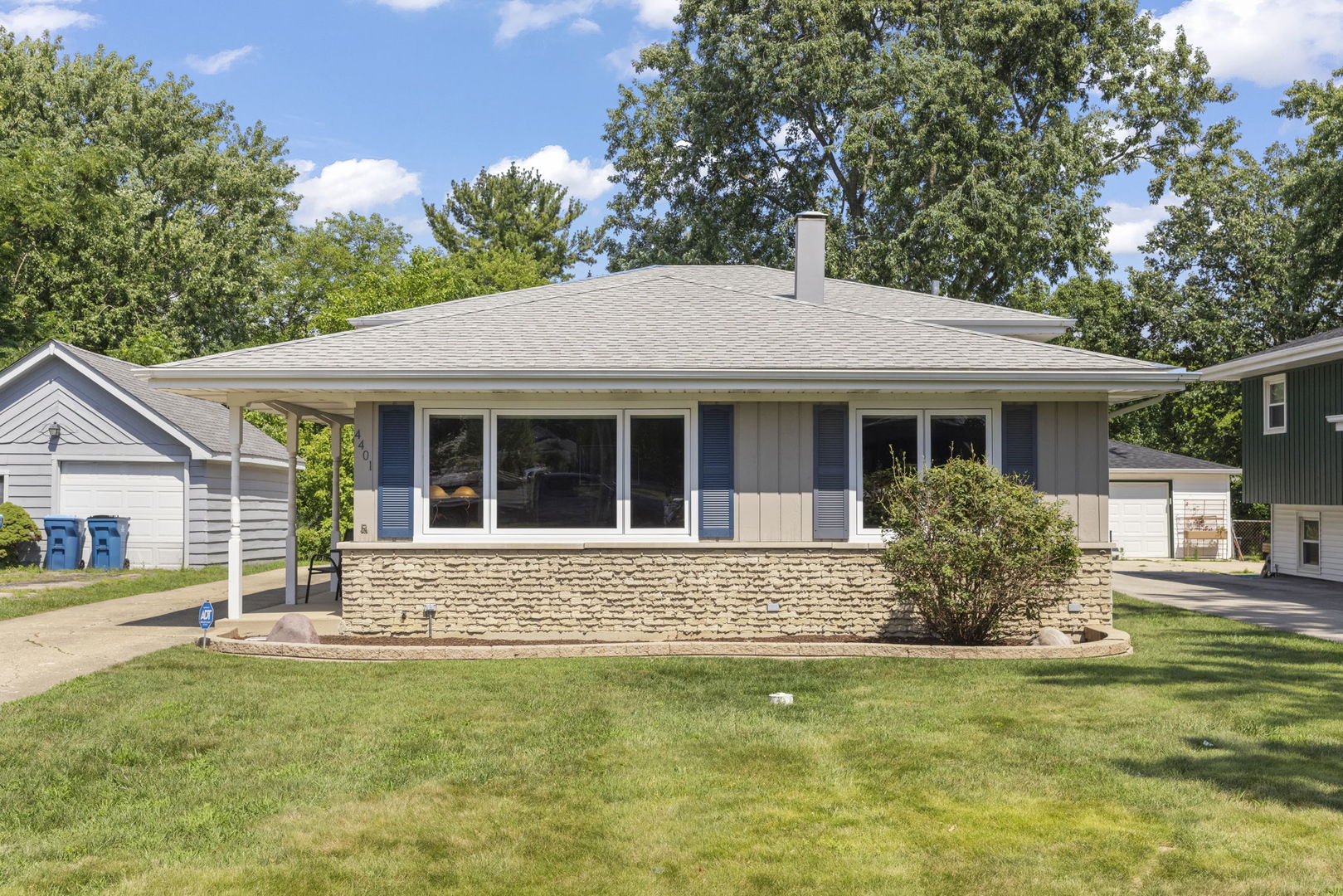 4401 Florence Avenue Property Photo 1