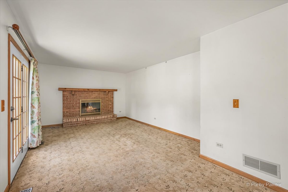 221 Foxmoor Road Property Photo 13