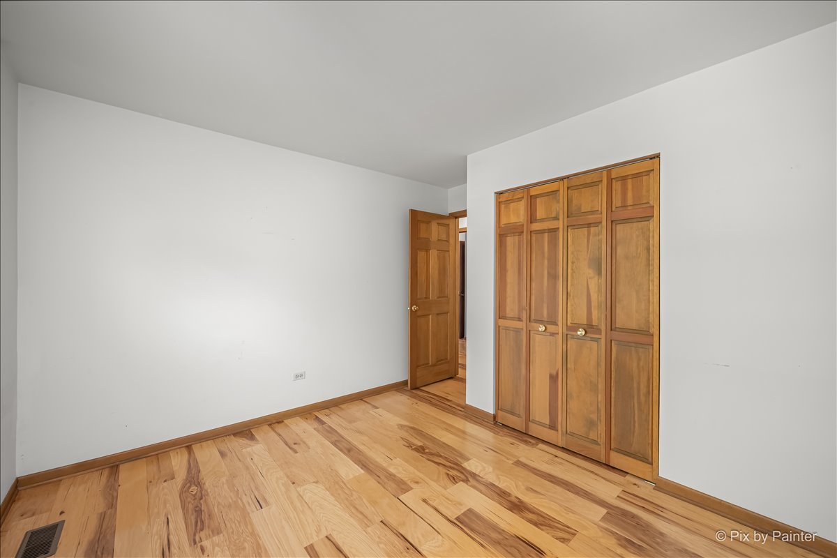 221 Foxmoor Road Property Photo 23