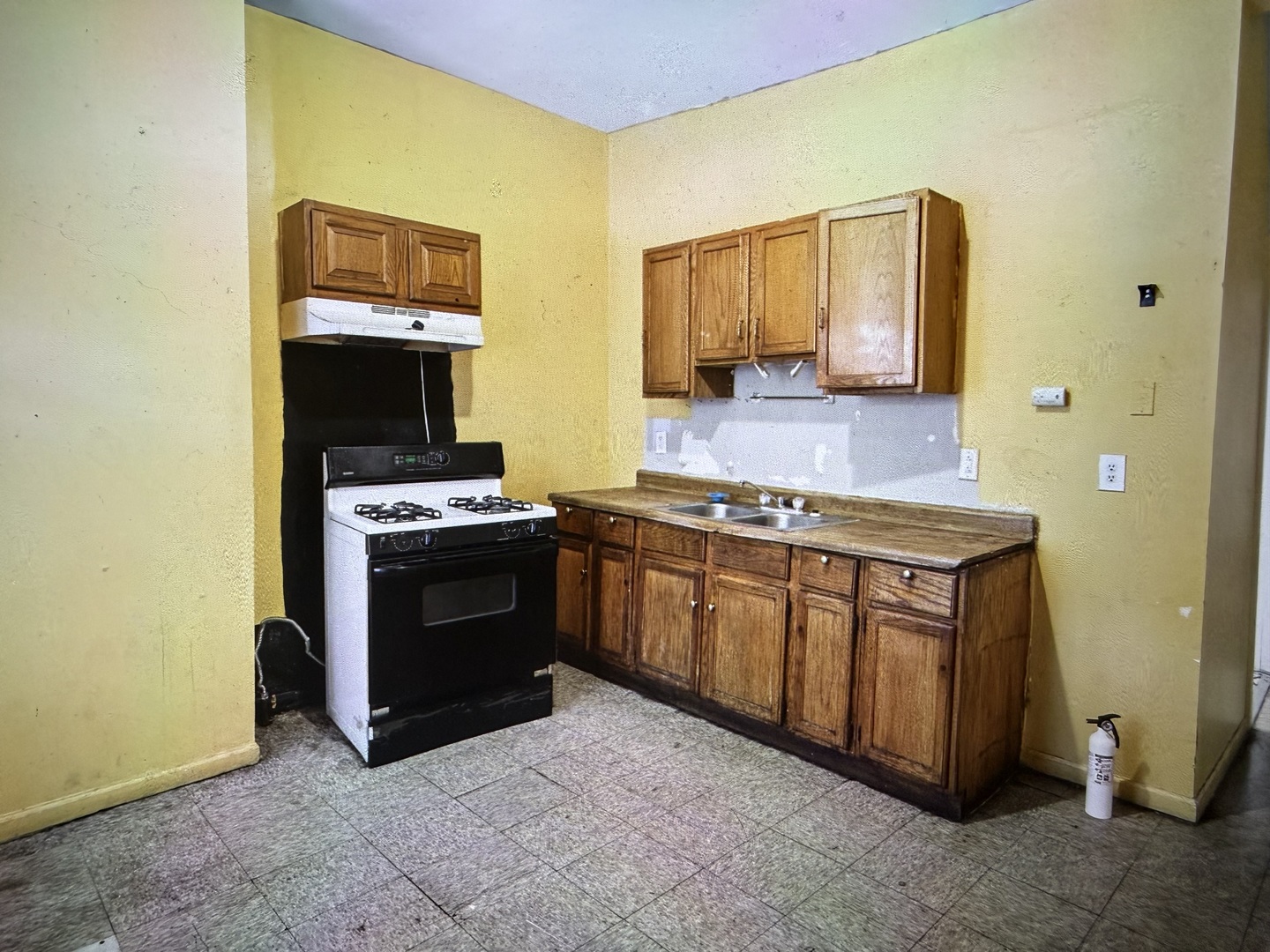 4202 W Jackson Boulevard Property Photo 10