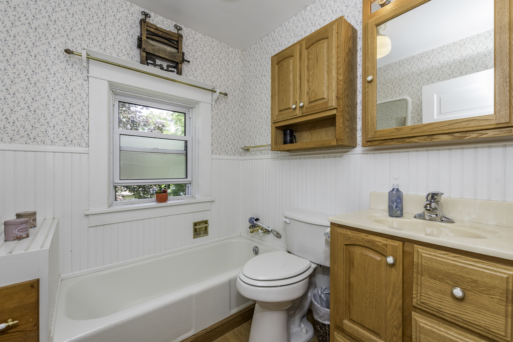 2823 27th Street Property Photo 27