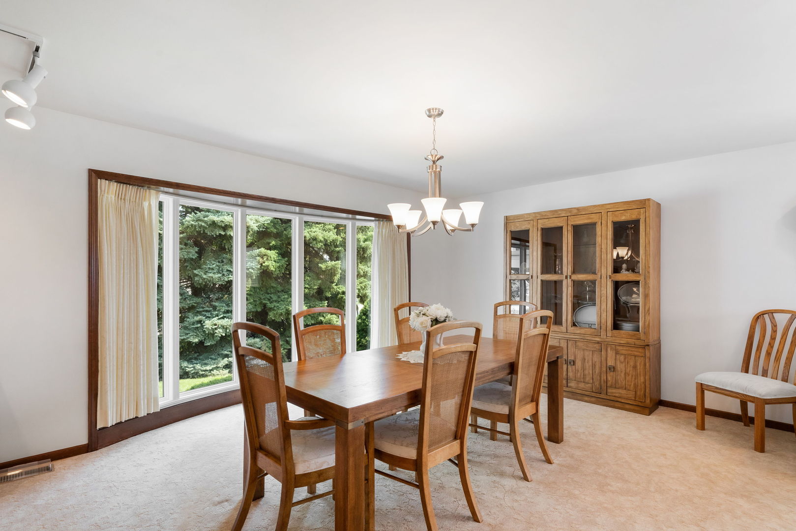 539 Hamilton Avenue Property Photo 8