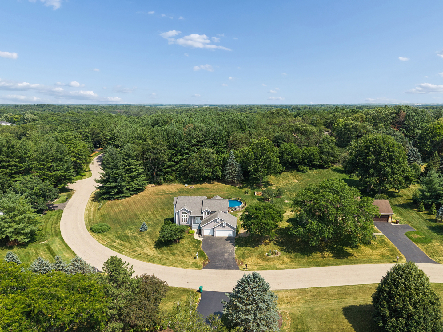 539 Creekview Lane Property Photo 4