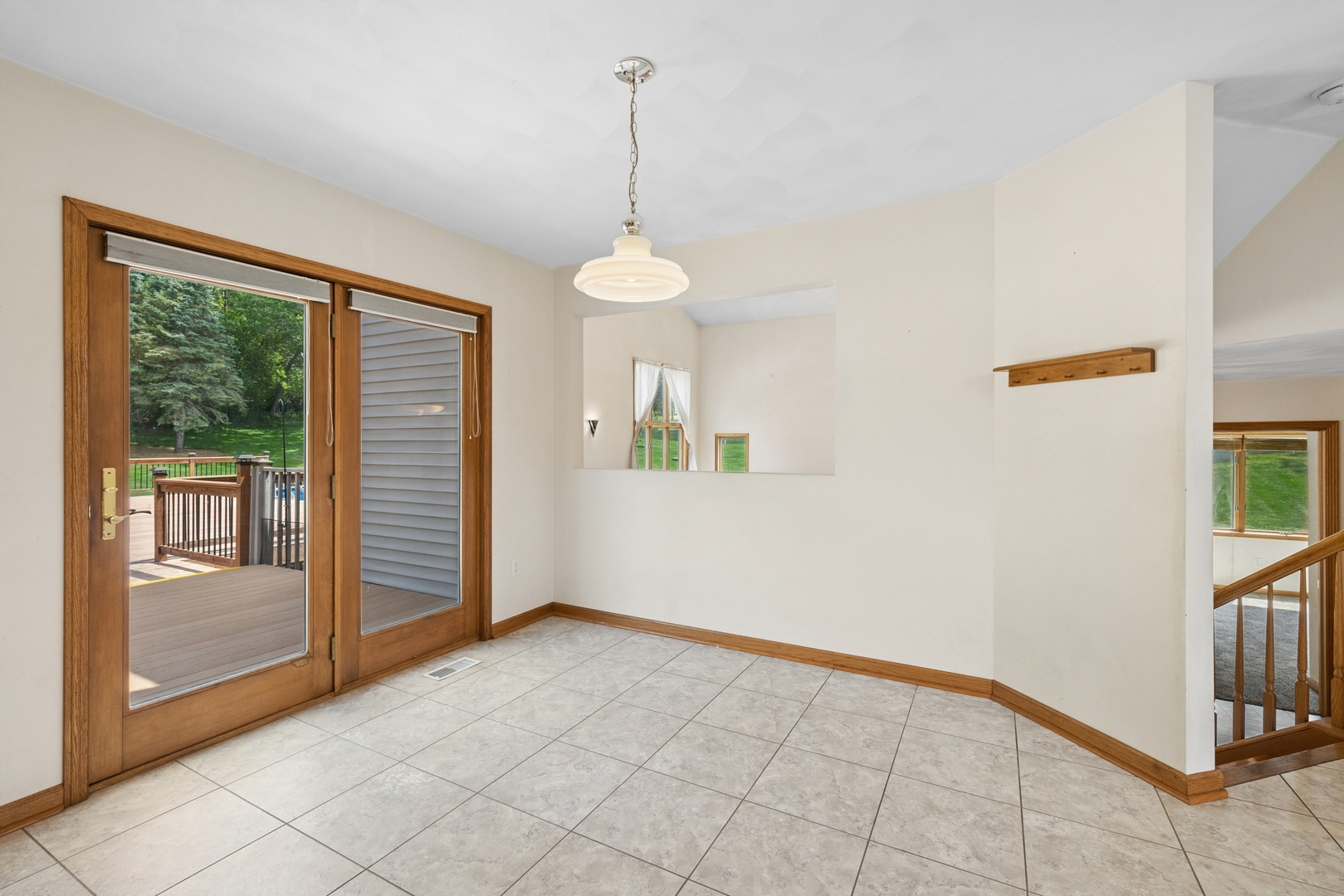 539 Creekview Lane Property Photo 14