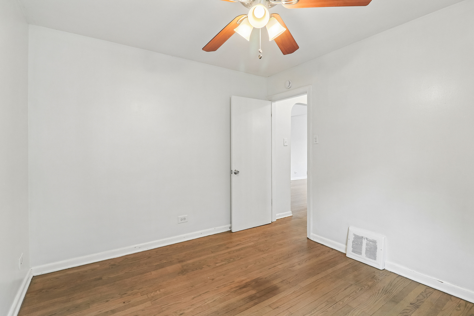 1107 W 101st Street Property Photo 20