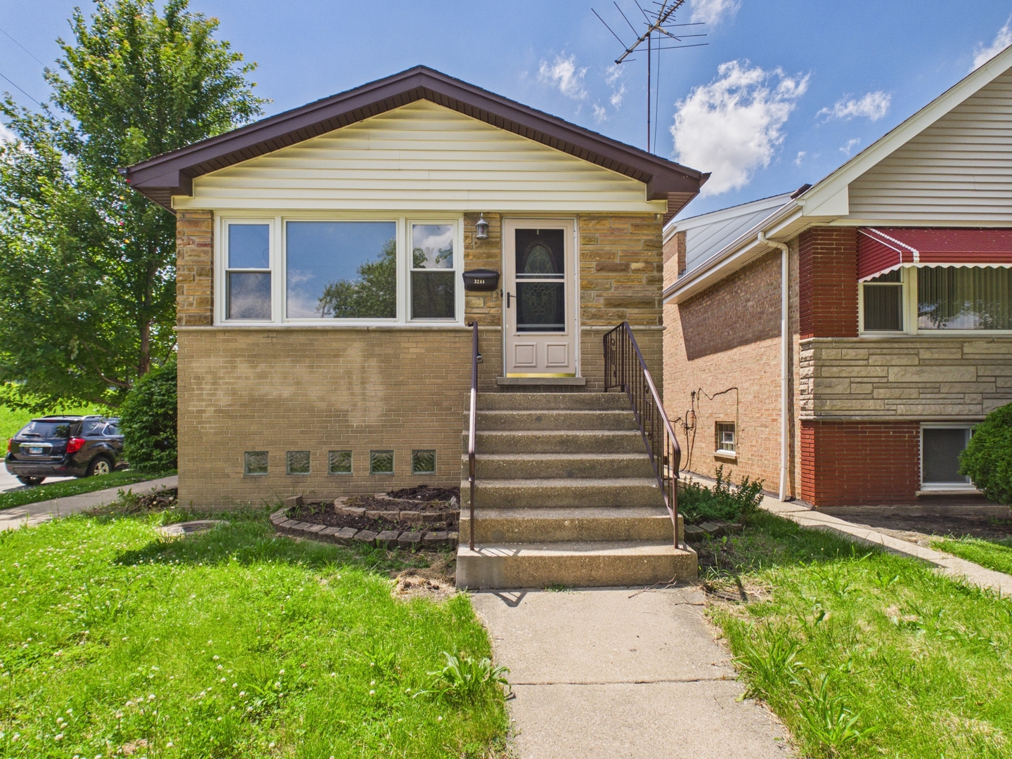 3244 S 53rd Court Property Photo 1