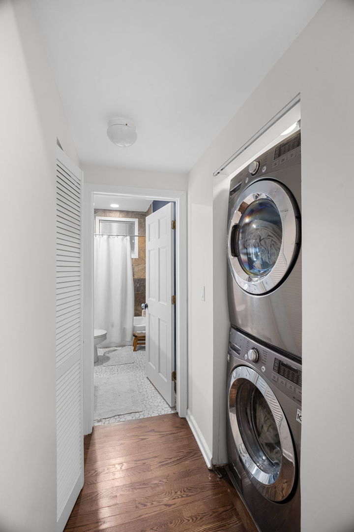 853 N Wood Street 1 Property Photo 6