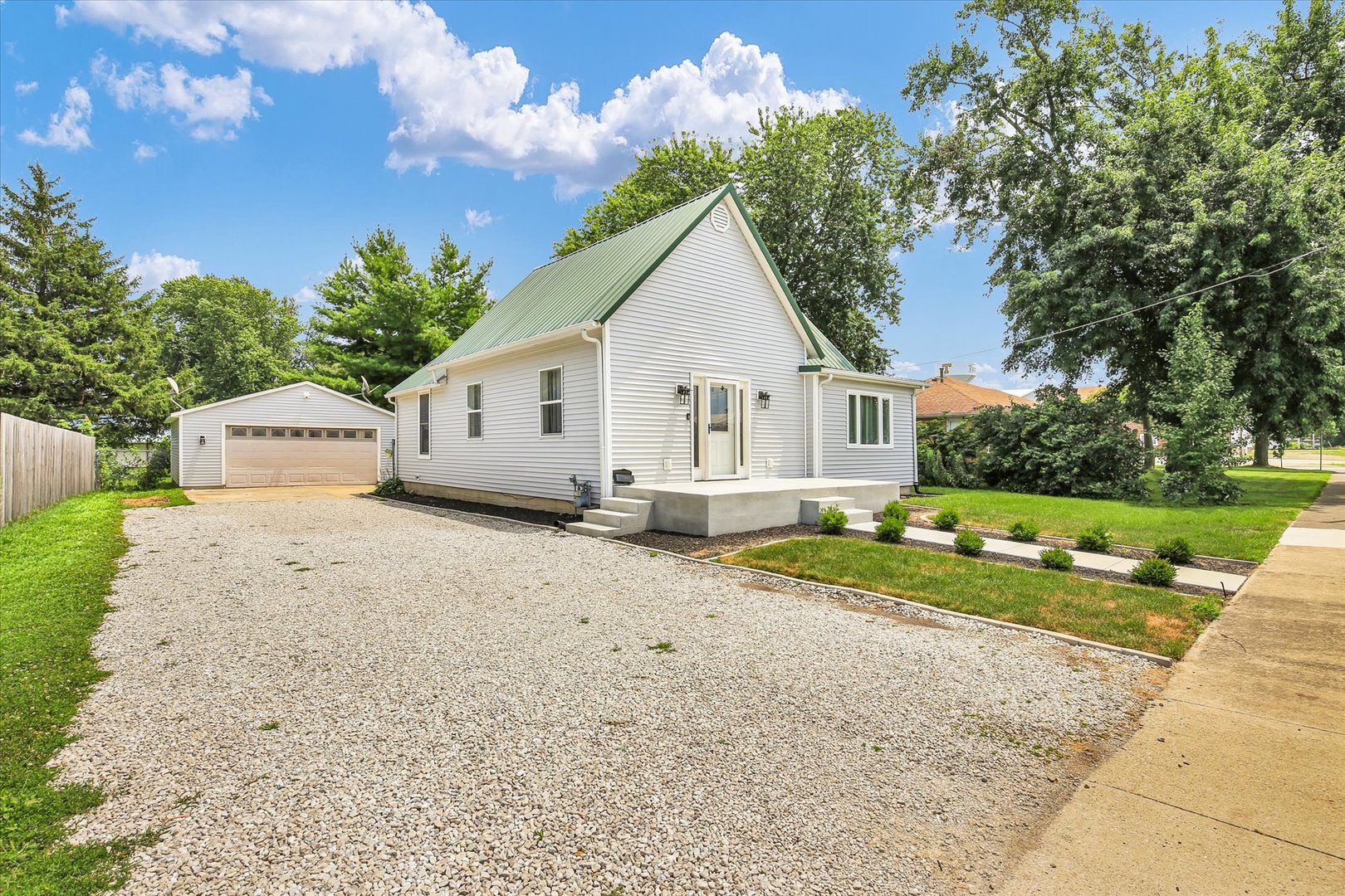 12691712 Property Photo 3