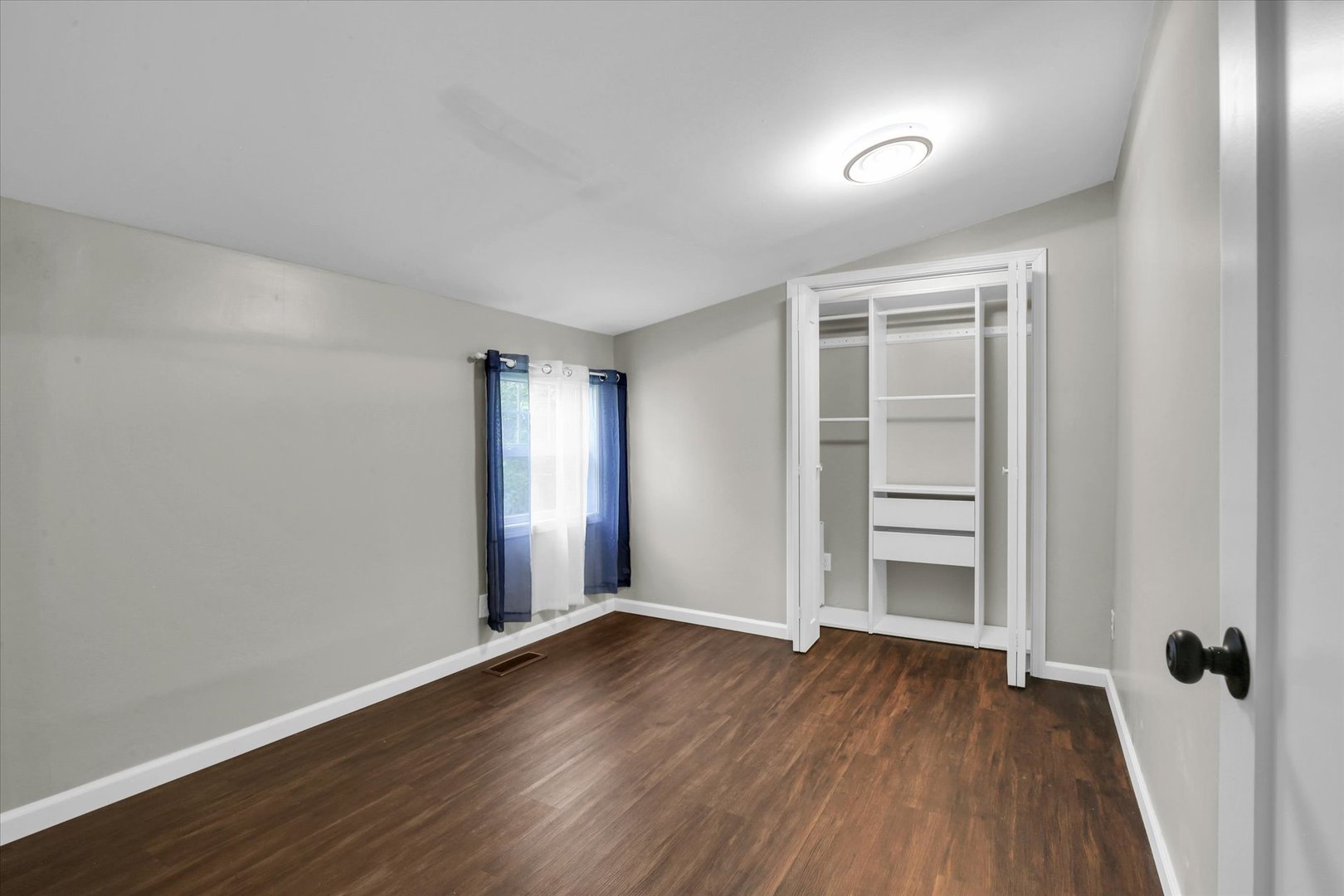 12691712 Property Photo 25