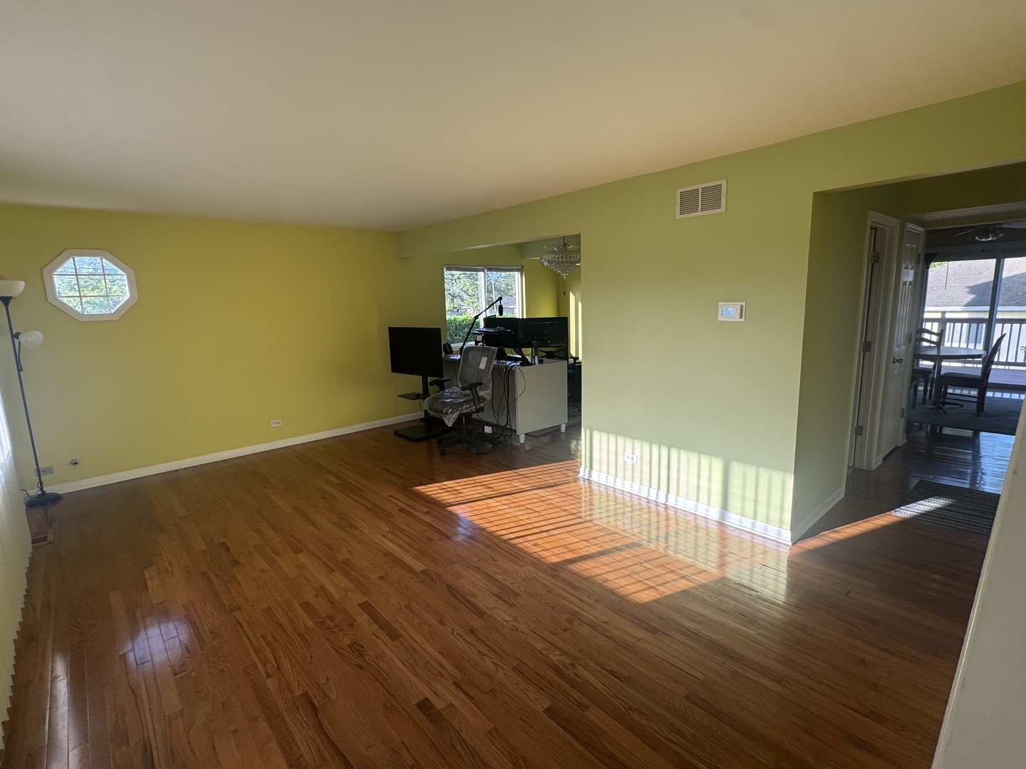 12203 S Mcdaniel Street Property Photo 5