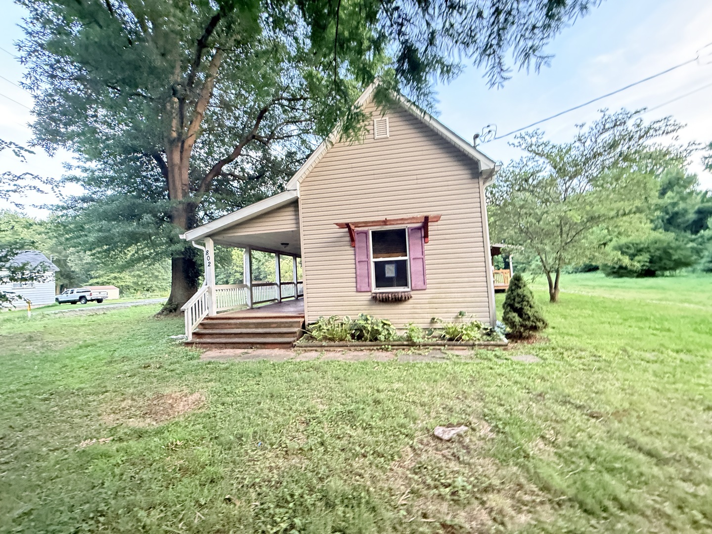 802 North Road Property Photo 2