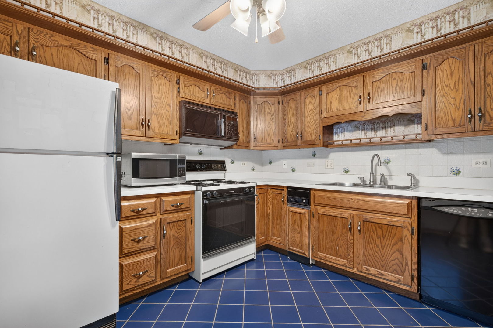 914 Shagbark Road 914 Property Photo 7
