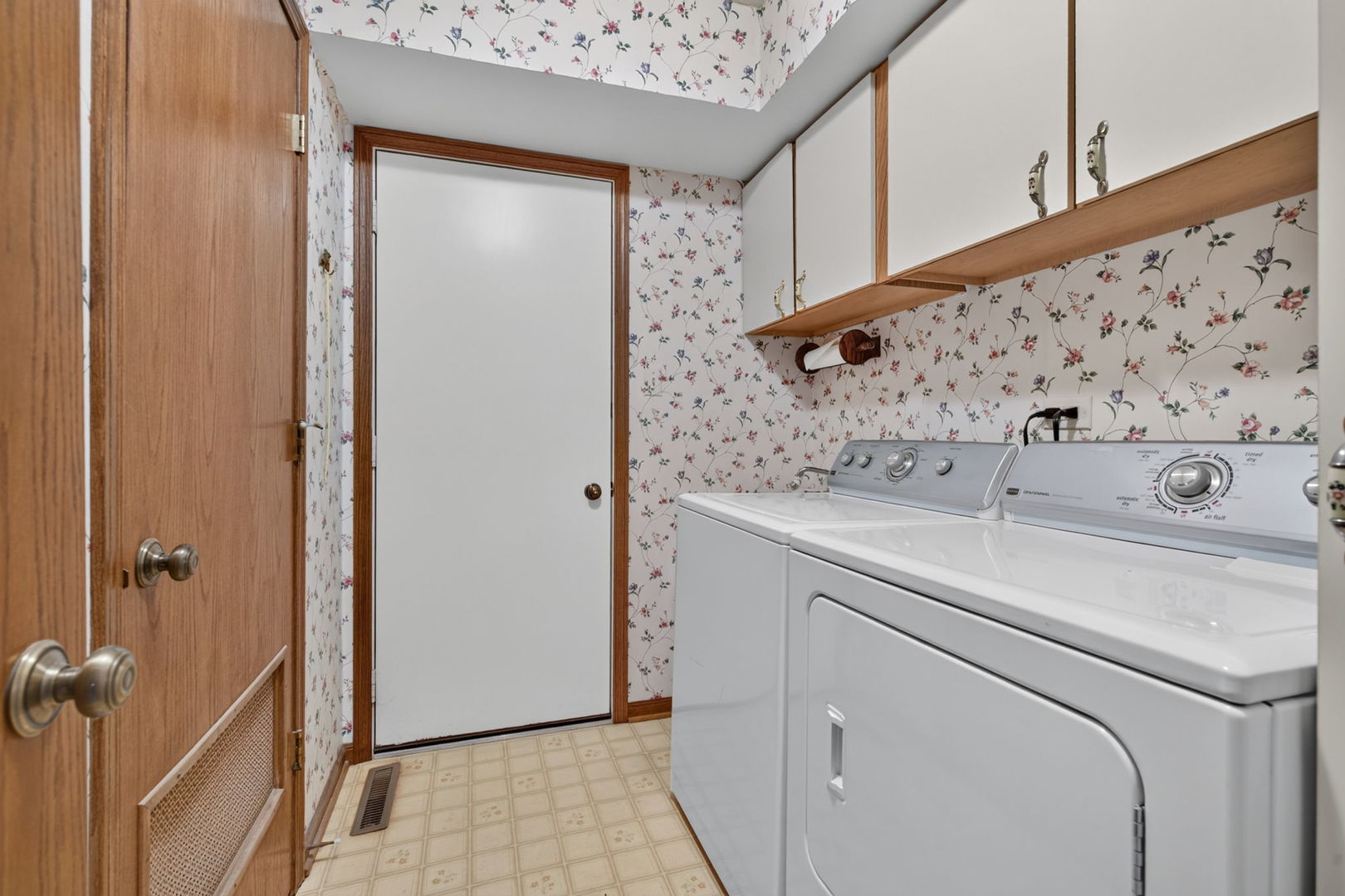 914 Shagbark Road 914 Property Photo 22