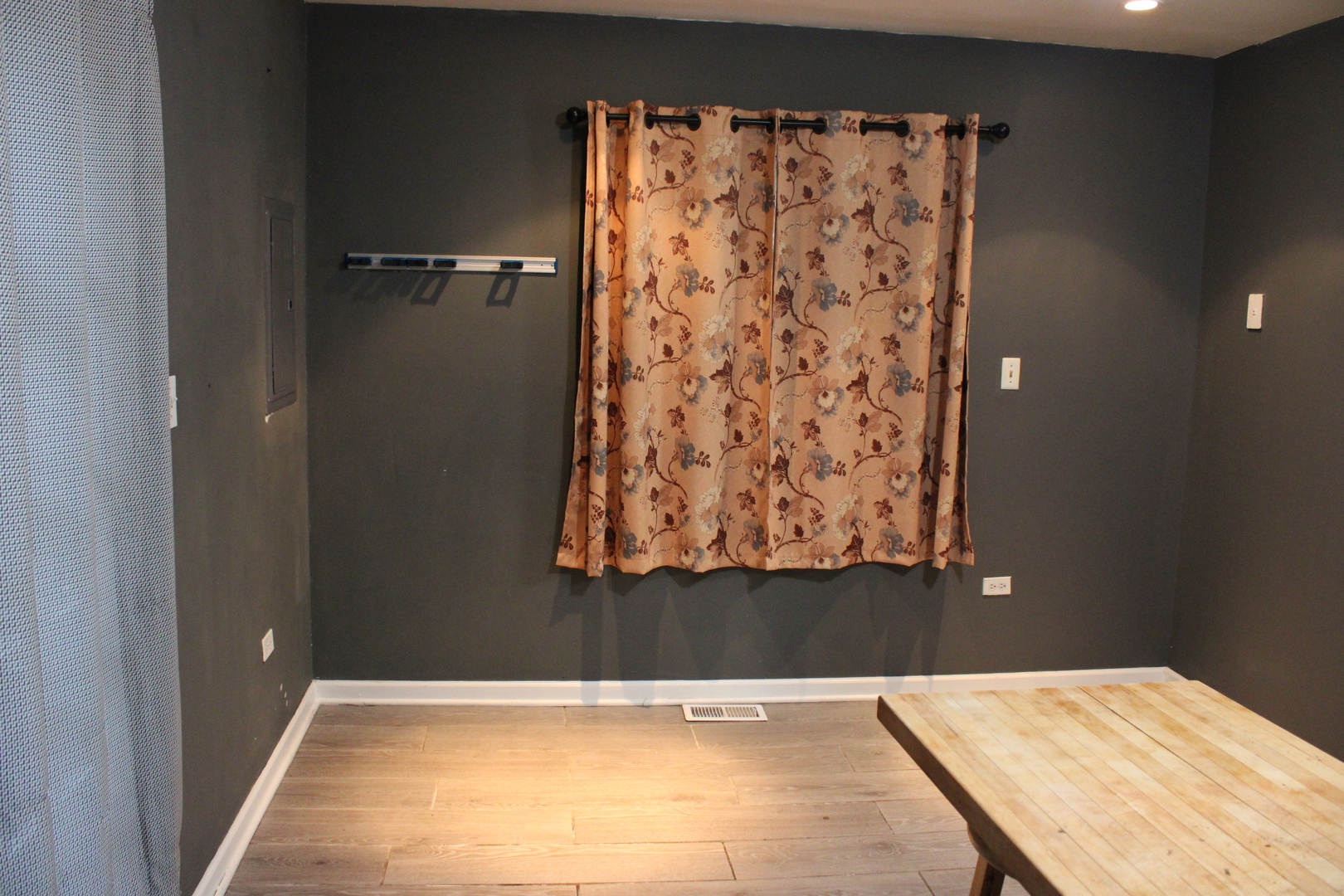 5352 S Shields Avenue Property Photo 9