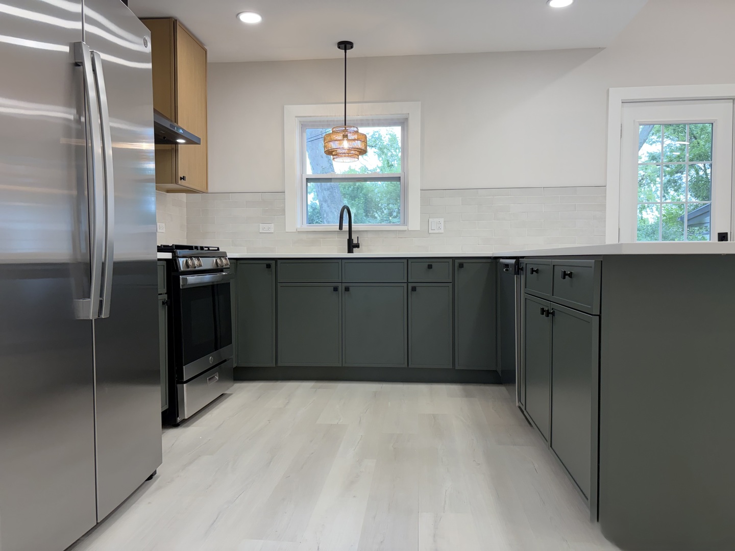 12691775 Property Photo 4
