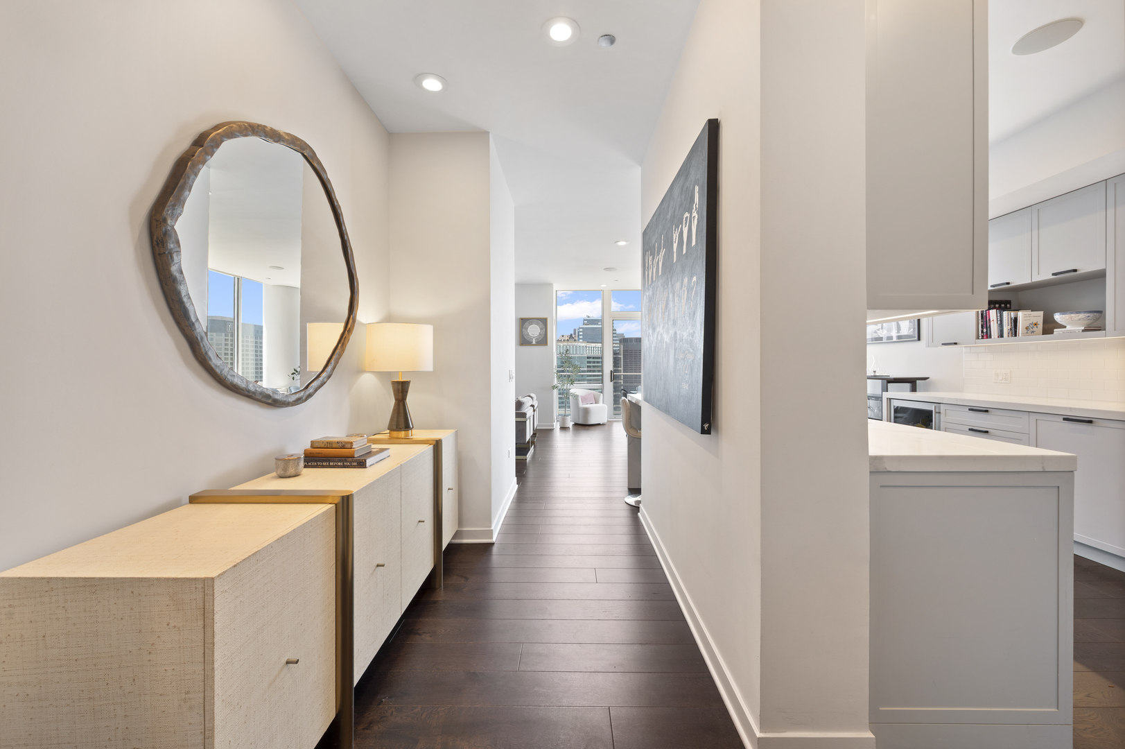 737 W Washington Boulevard 3607 Property Photo 6