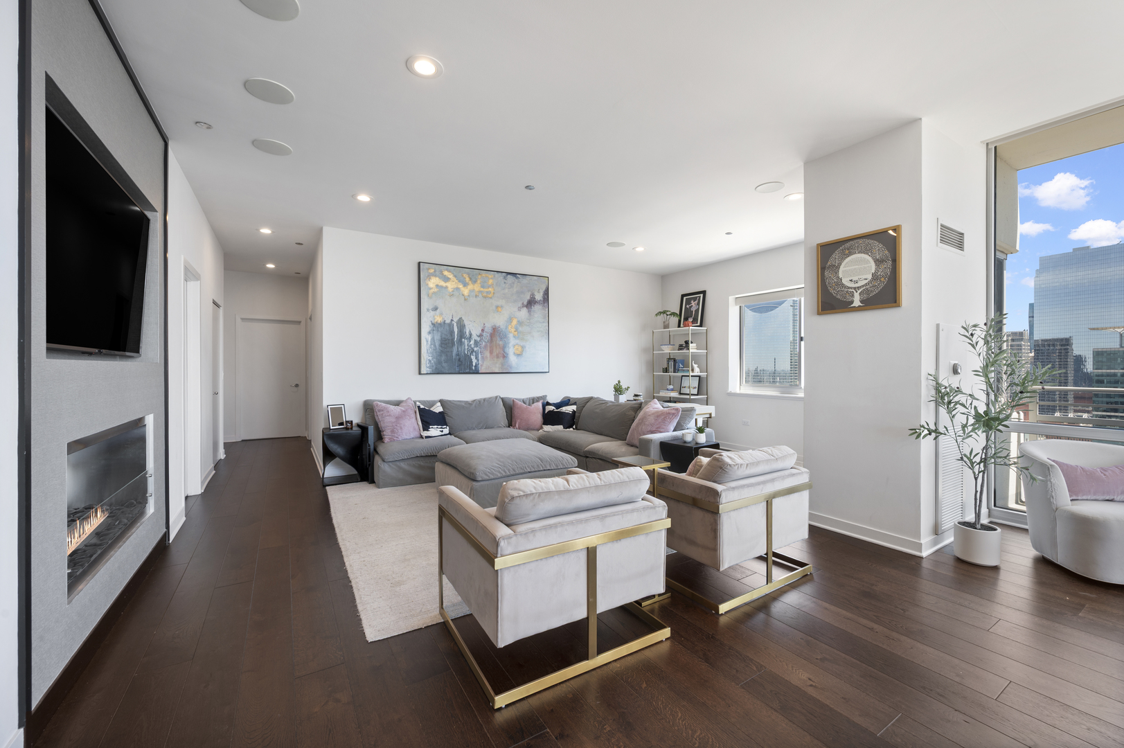 737 W Washington Boulevard 3607 Property Photo 7