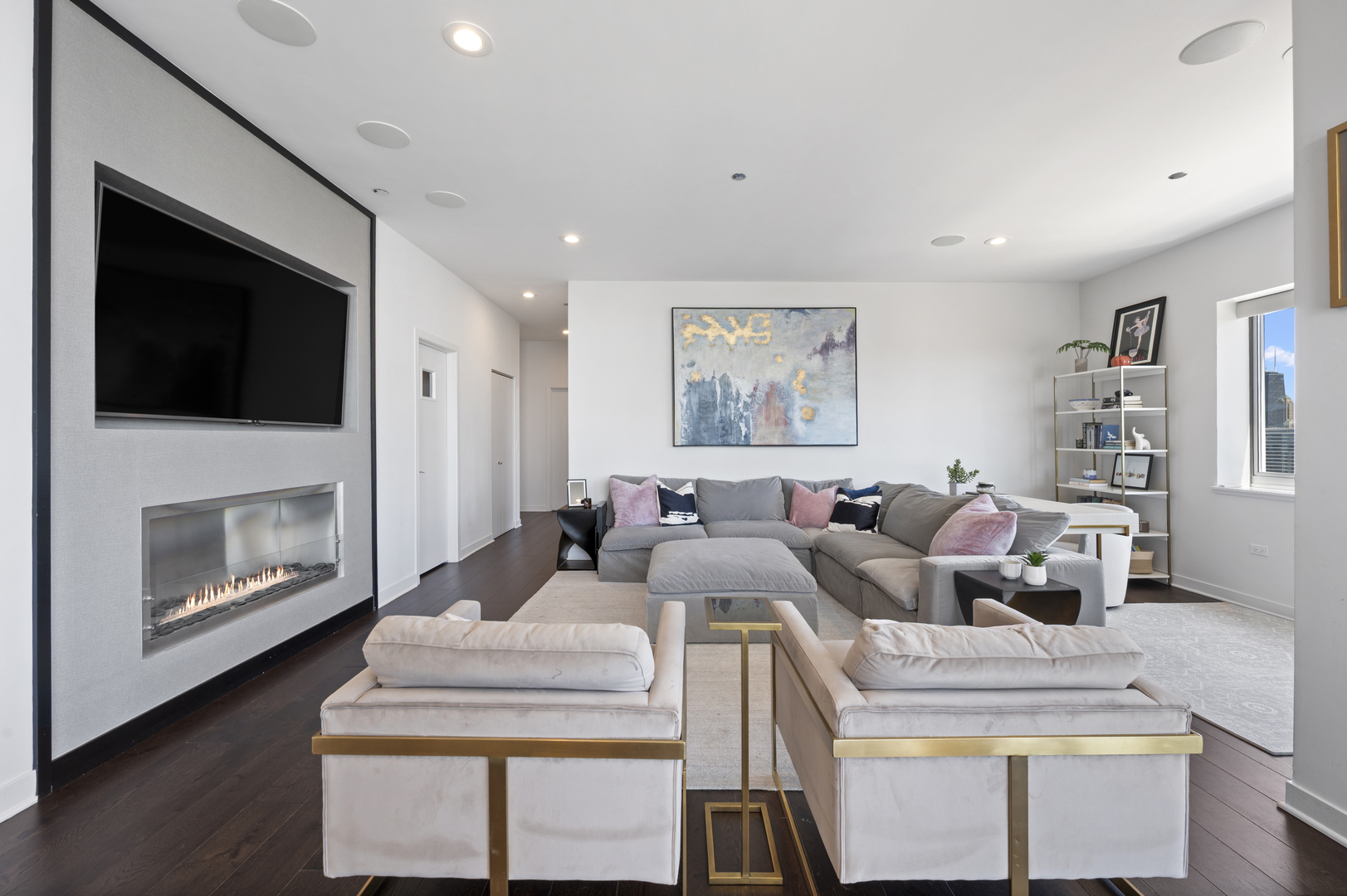 737 W Washington Boulevard 3607 Property Photo 8