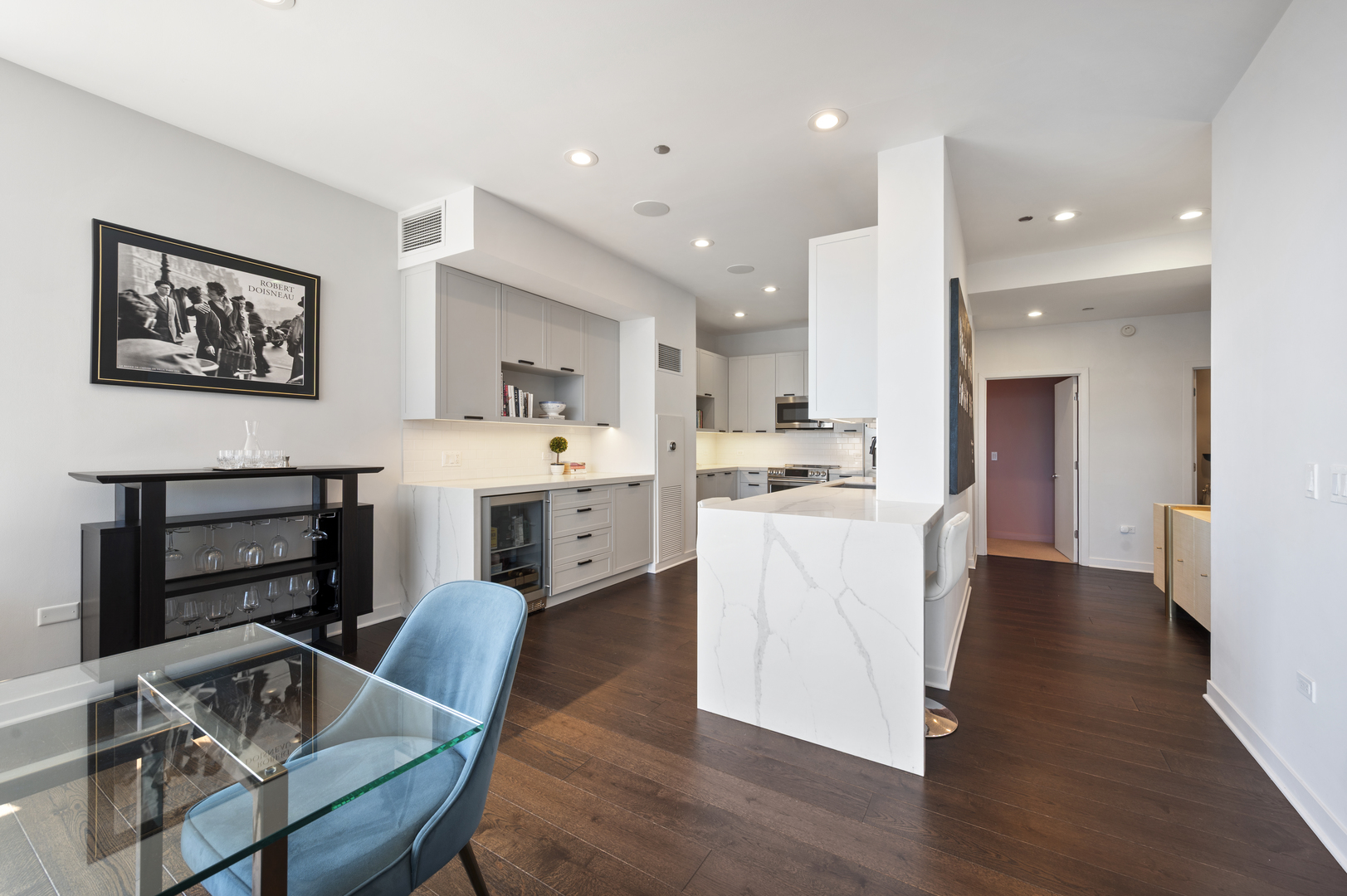 737 W Washington Boulevard 3607 Property Photo 13