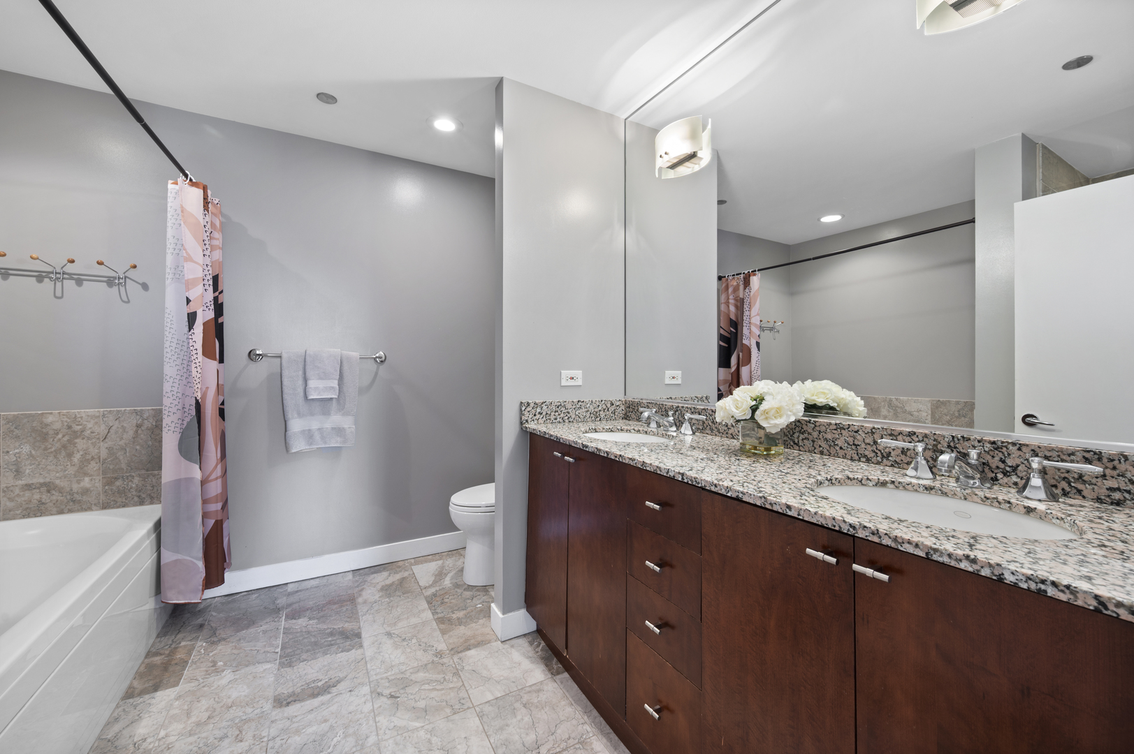 737 W Washington Boulevard 3607 Property Photo 29