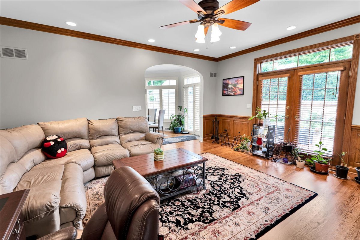 310 N County Line Road Property Photo 14