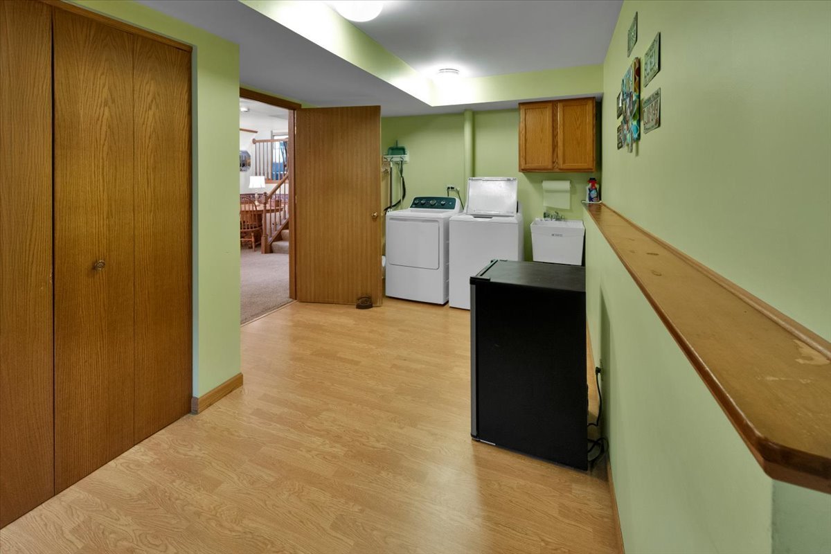 214 Deerpath Drive Property Photo 11